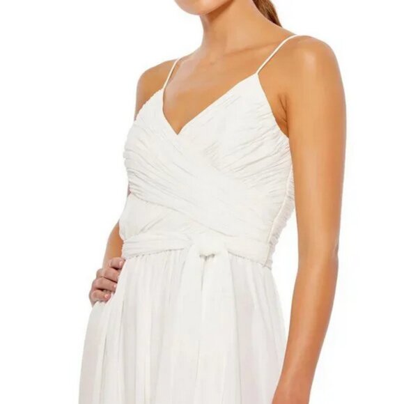 lLEENA for Mac Duggal Flowy Faux Wrap Jmpsuit - Picture 3 of 8